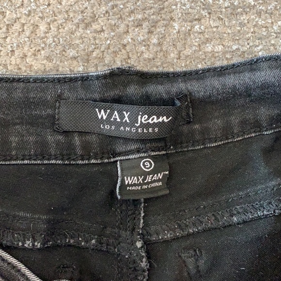 Distressed black jeans - Picture 3 of 3